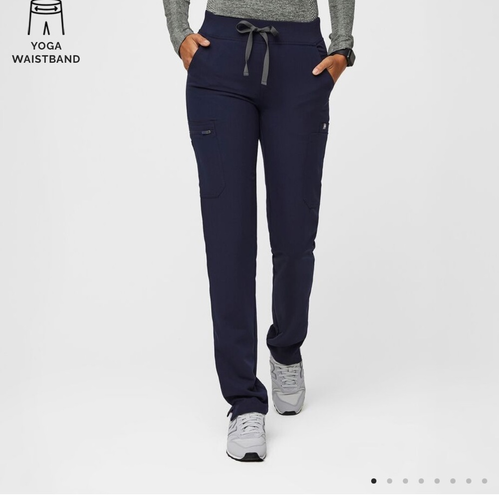 Figs scrub pants, navy blue, medium tall